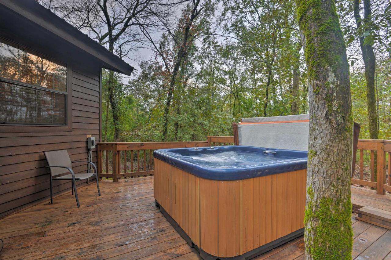 הוילה Stephens Gap Hochatown Hideaway With Hot Tub, Grill And Fire Pit! מראה חיצוני תמונה